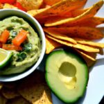 Fresh & Flavorful: Homemade Guacamole with Veggie Sticks