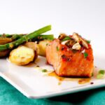 Crispy Honey Garlic Salmon Bites: Ready in Just 25 Minutes!