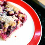 Delicious Raspberry Crumble Bars: A Perfect Berry Treat