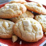 Crunchy Bliss: The Magic of Macadamia Nut White Chocolate Cookies